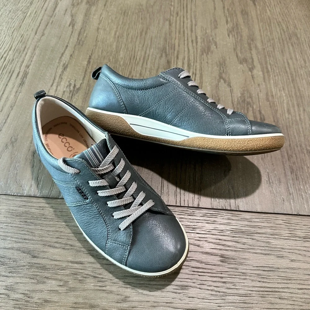 ECCO Chase Women’s Gray Leather Casual Comfort Sneakers Size 37 (6-6.5) - Picture 2 of 11